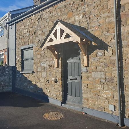 Perfect Location 3 Bed Serviced Apartment With Bike Storage For Bpw. Close To Brecon Beacons 梅瑟蒂德菲尔 外观 照片