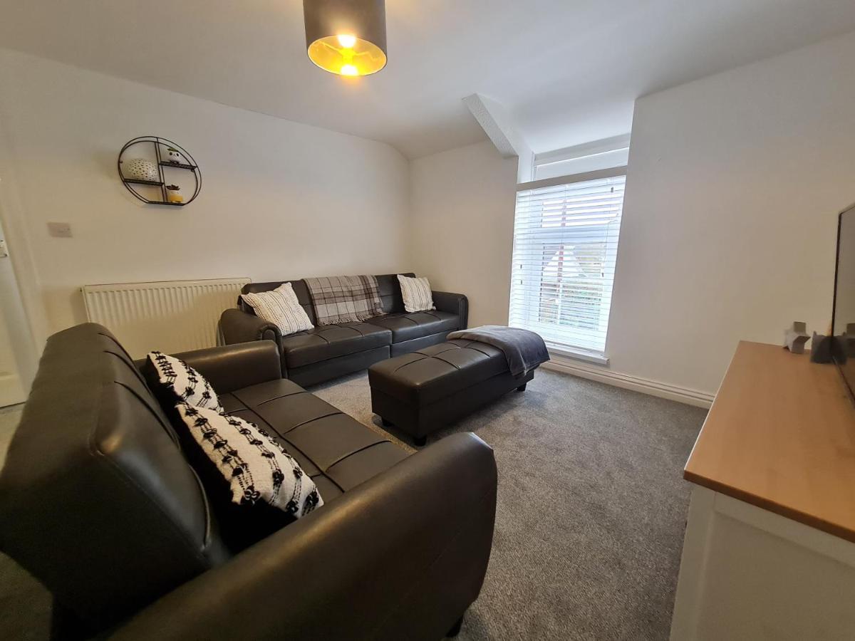 Perfect Location 3 Bed Serviced Apartment With Bike Storage For Bpw. Close To Brecon Beacons 梅瑟蒂德菲尔 外观 照片