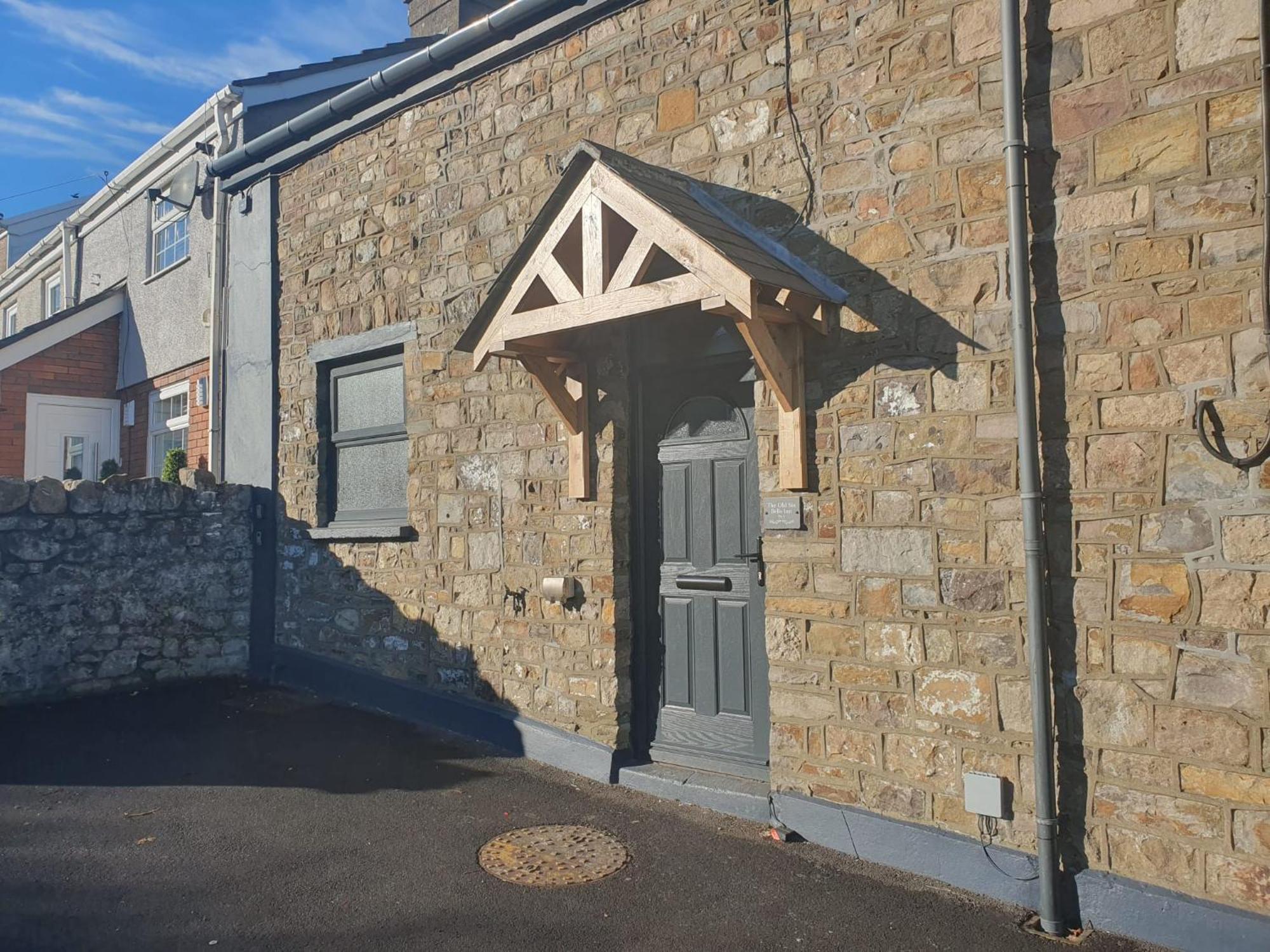 Perfect Location 3 Bed Serviced Apartment With Bike Storage For Bpw. Close To Brecon Beacons 梅瑟蒂德菲尔 外观 照片