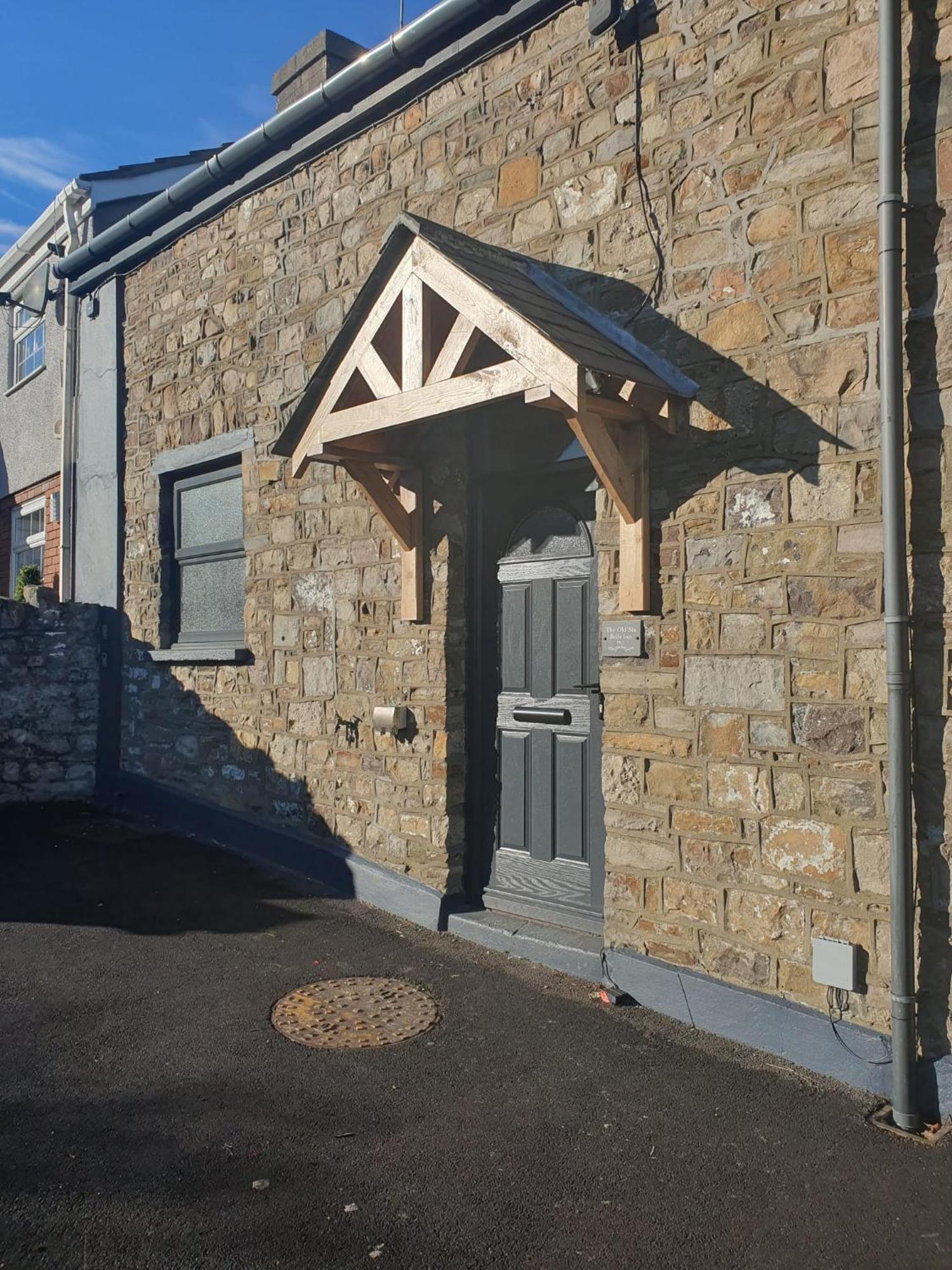 Perfect Location 3 Bed Serviced Apartment With Bike Storage For Bpw. Close To Brecon Beacons 梅瑟蒂德菲尔 外观 照片